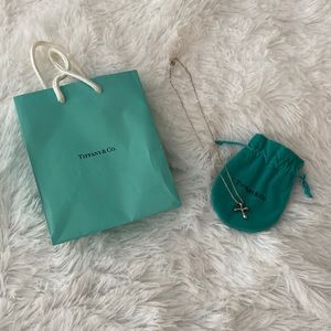 Tiffany & Co Necklace with Pouch and Bag